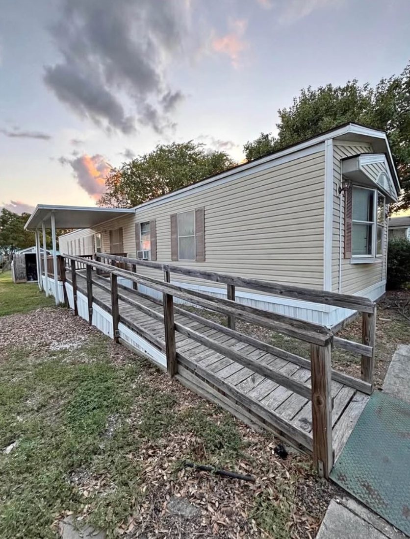 1999 singlewide on Judson Road