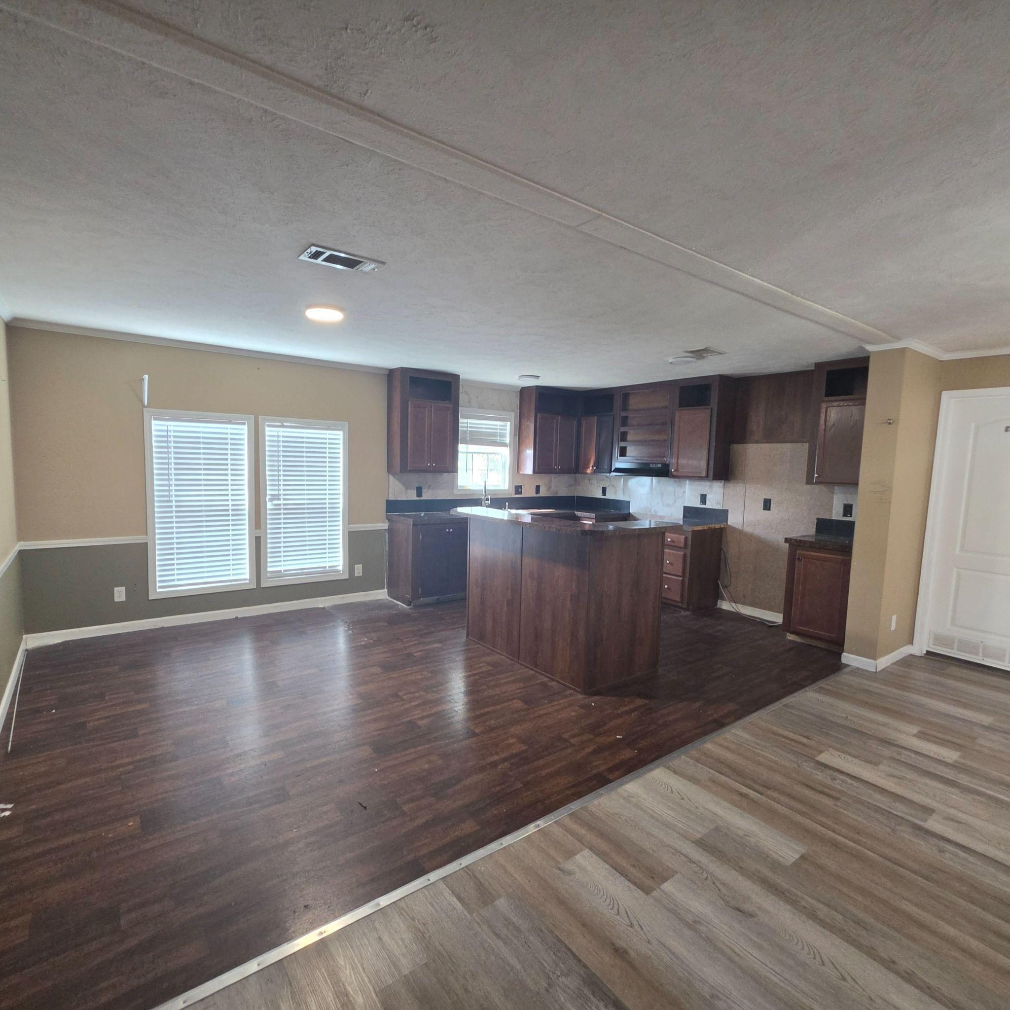 2006 singlewide in Windy Meadows