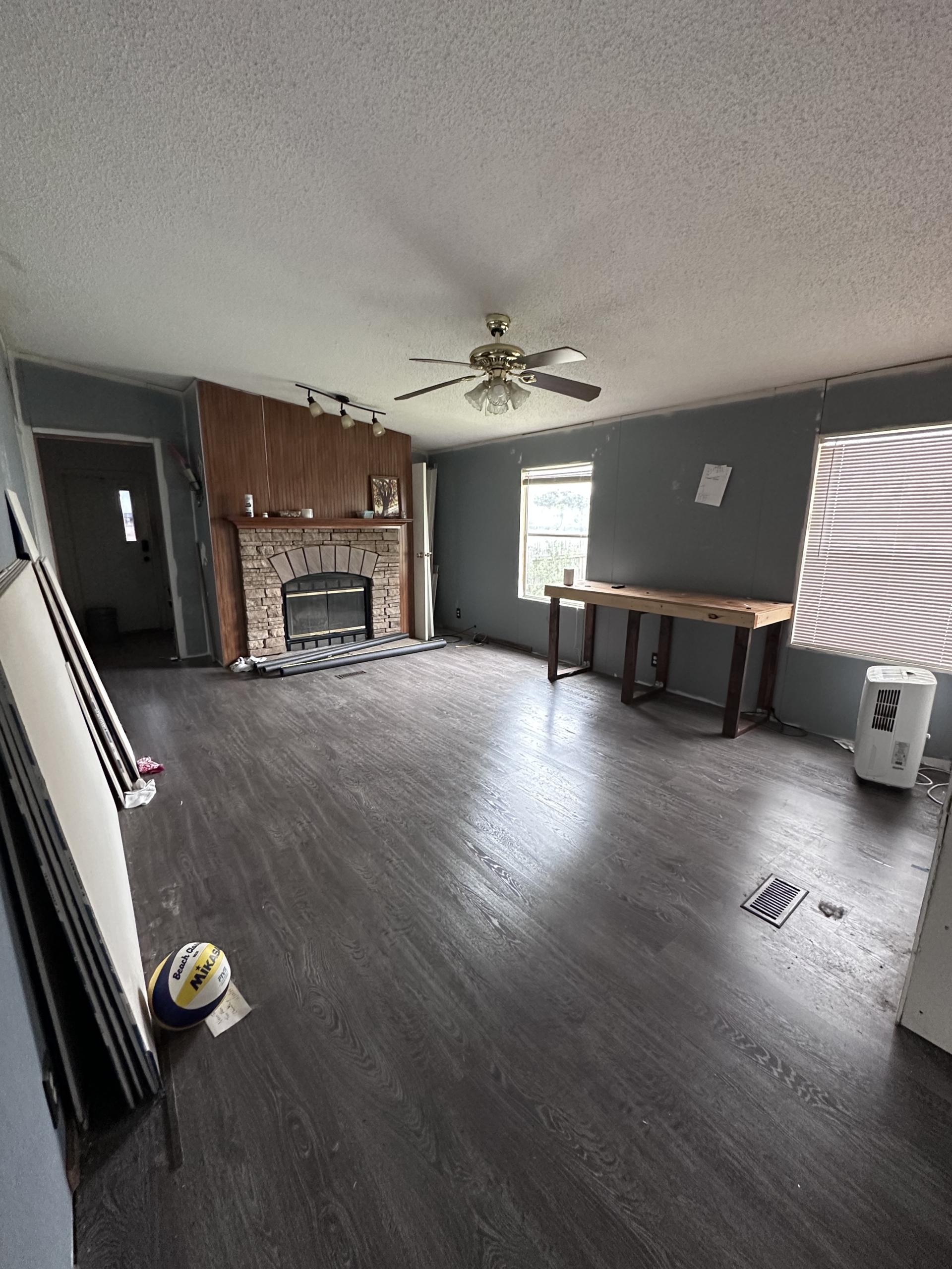 20251123_210057835_iOS