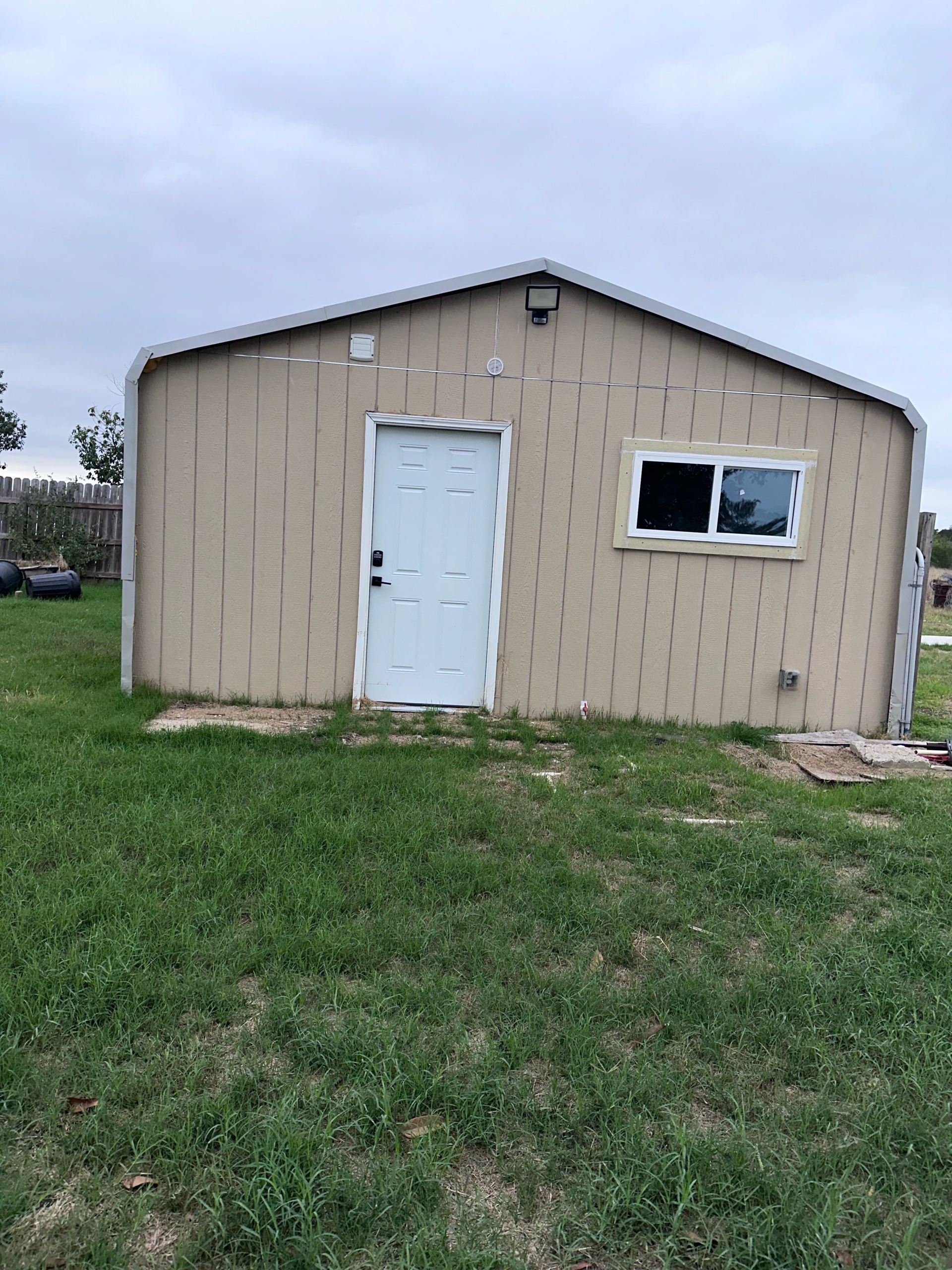 20251123_210909886_iOS